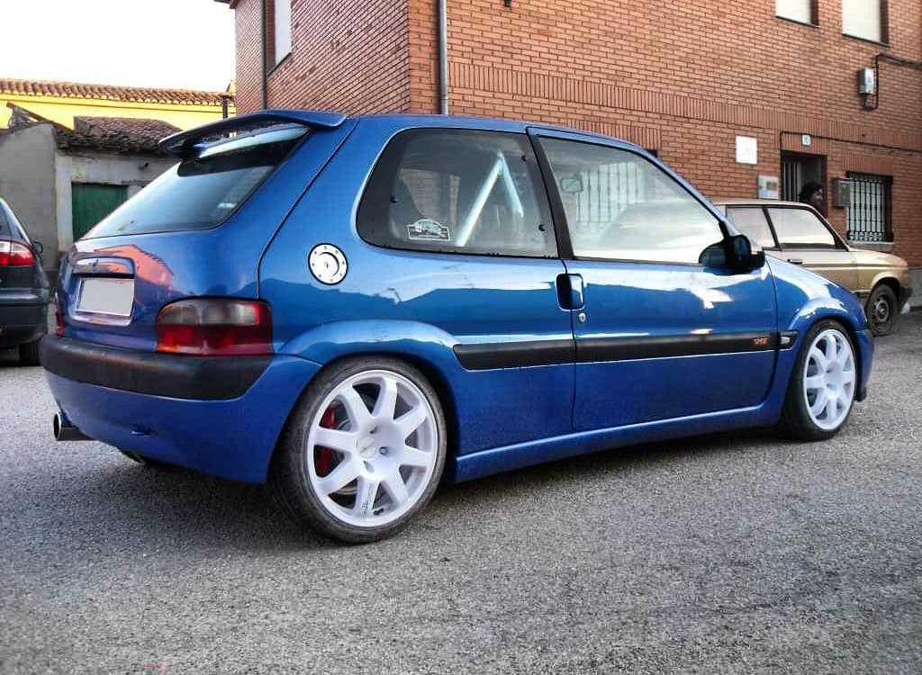 autoracing_esp's tweet photo. VTS = Vehículo Turismo Sportivo
🚘 Citroen Saxo VTS 16V
⚙️ 4 cyl - 1600 cc / 16V / 120 Bhp / 145 nm
#CitroenSaxoVTS #SaxoVTS #16V #PSA #Saxo
#AutoRacingESP🔰 #MotorSport #RS #RacingCar
https://t.co/5849O8x2lX https://t.co/hvVHucn2IW