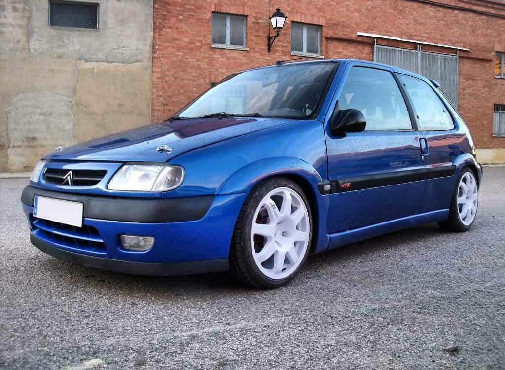 autoracing_esp's tweet photo. VTS = Vehículo Turismo Sportivo
🚘 Citroen Saxo VTS 16V
⚙️ 4 cyl - 1600 cc / 16V / 120 Bhp / 145 nm
#CitroenSaxoVTS #SaxoVTS #16V #PSA #Saxo
#AutoRacingESP🔰 #MotorSport #RS #RacingCar
https://t.co/5849O8x2lX https://t.co/hvVHucn2IW