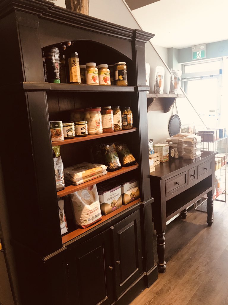 taloglacebay's tweet photo. We’ll be back at it tomorrow offering you #TakeOut #Delivery #Grocery. Open Wednesdays-Sundays from 12-7 pm. 😊 We are excited to feature many locally-sourced products on our menus! #Local #ComfortFood #StaySafe @cbfoodhub https://t.co/sEXpuu9Arq