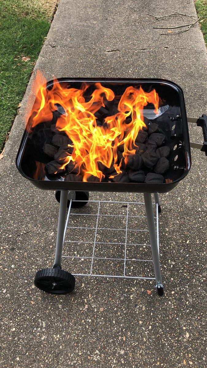VictoriaVf594a's tweet photo. It went down today on the grill here in LAFAYETTE Louisiana !!! Rogers neighborhood barbecue cook out event this was so much fun so very tasty I can’t wait for the next event. @LafccUnited  @AshleyS_BRCC @Team__Thompson  @Tyler__Sanders @iam_shells02  @Lartigue_Lane https://t.co/qcAVLIKydR