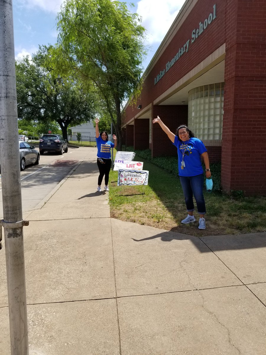 Thank you D. McRae teachers for all your hardwork and dedication to our students. We appreciate you! It was exciting to see your smiley faces. <a href="/auraangel05/">Aura Angel</a> <a href="/DMcRaeFWISD/">D.McRae Elementary School</a> <a href="/SonjaStarrm/">Sonja Starr-Malone</a> <a href="/penaraul/">Raúl Peña</a> <a href="/tobij/">Tobi Jackson</a> <a href="/InsideFWISD/">Inside FWISD</a>