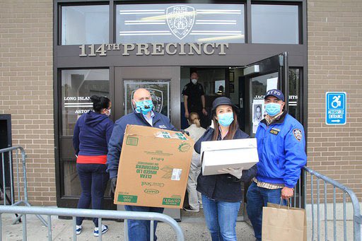 IggyTerranova's tweet photo. Showing our appreciation for the men and women of the NYPD 114th Precinct for all of their hard work during this pandemic. Thank you @MCaruso_Cabrera for joining me today! https://t.co/uNc43rzjP0