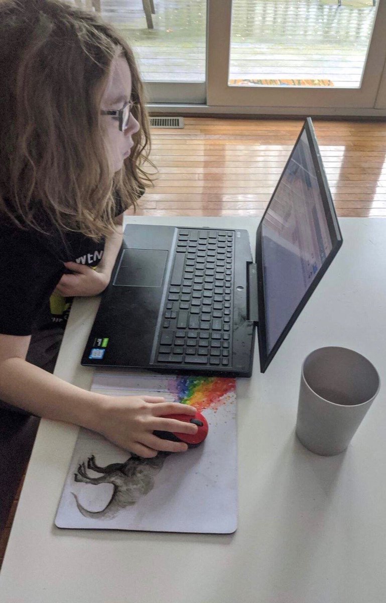 claudiascotti10's tweet photo. Check out C taking part in the coding challenge! Special thanks to the amazing @victoriaobst for setting up such a fun day for the students. @HopewellES @HES_Principal #HESCODINGCHALLENGE https://t.co/cMTDJhGpN0
