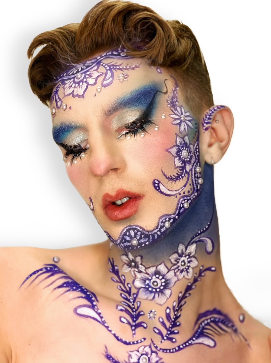 jaime_coburn's tweet photo. So @jamescharles @norvina1 can we have season 2 of #InstantInfluencer open for UK candidates. I WILL PAY FOR MY FLIGHT 😂 #makeupartist #jamescharles #mua #ArtistOnTwitter https://t.co/mnML5fqgr1