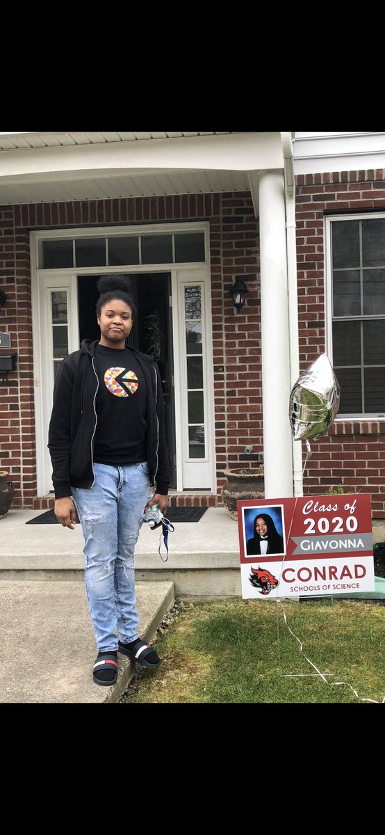 Kaliflower97's tweet photo. Congratulations to Conrad’s 
C/O 2020 #conrad #SeniorStrong #css2020 @ConradRedWolves @conradprincipal https://t.co/UGU6VTiBSg