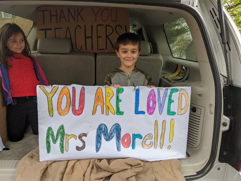 BonfieldBees's tweet photo. JRB families rock! https://t.co/ZTuZZjg442
