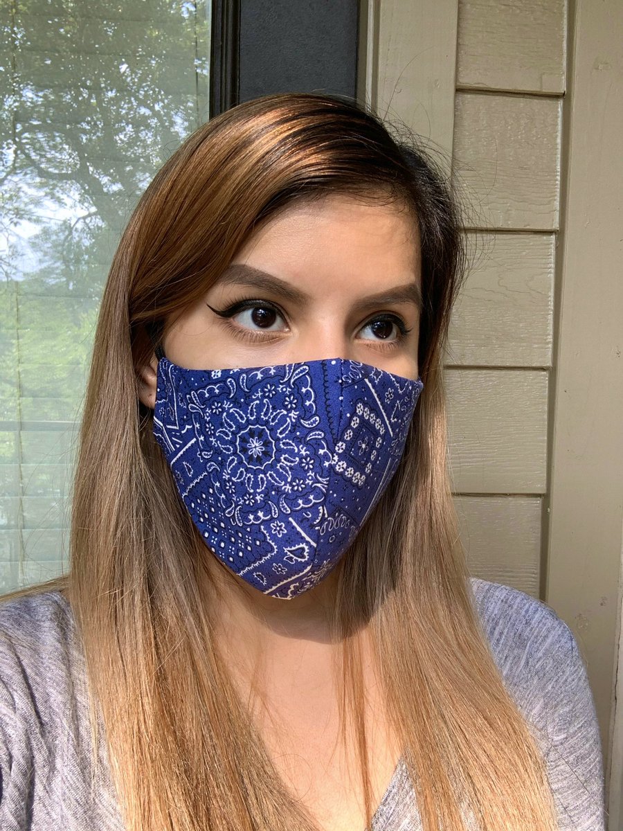 OriginallyStit1's tweet image. Also available in blue! Bandana Face Mask. Link in bio 🌟 5 star etsy shop #facemask #etsy