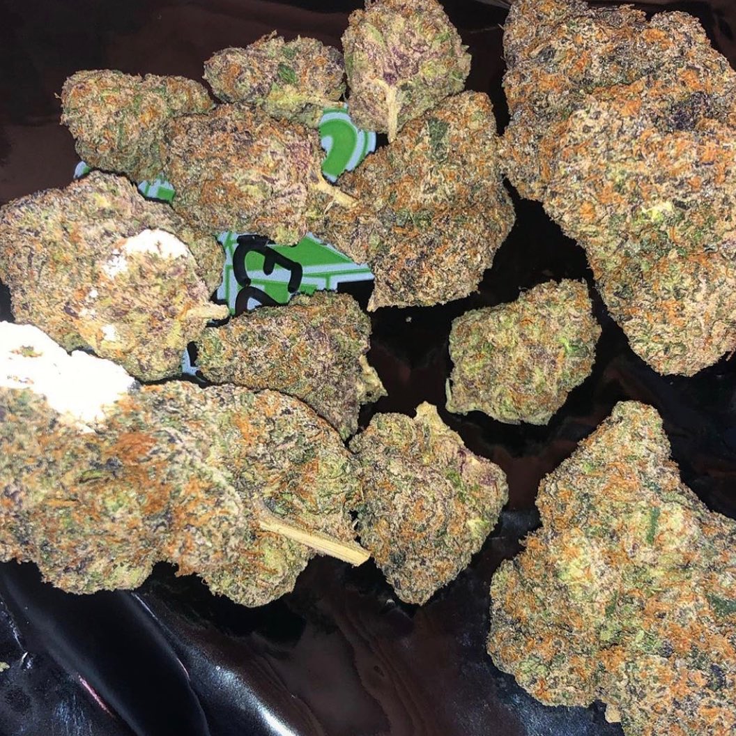 AlsonJones's tweet photo. #weedmaps #theweedtube #gasways #dcweedevents #pillsbury #weedporn #marijuananews #weedtweets #weedconnection.com #marijuanapolicyproject #medicalmarijuana #marijuanastokes #marijuanabeginner #marijuanabusinessdaily #norml #weedmemes #weed #maryjane #sativa #life #420memes https://t.co/yNGQ8AwAdw