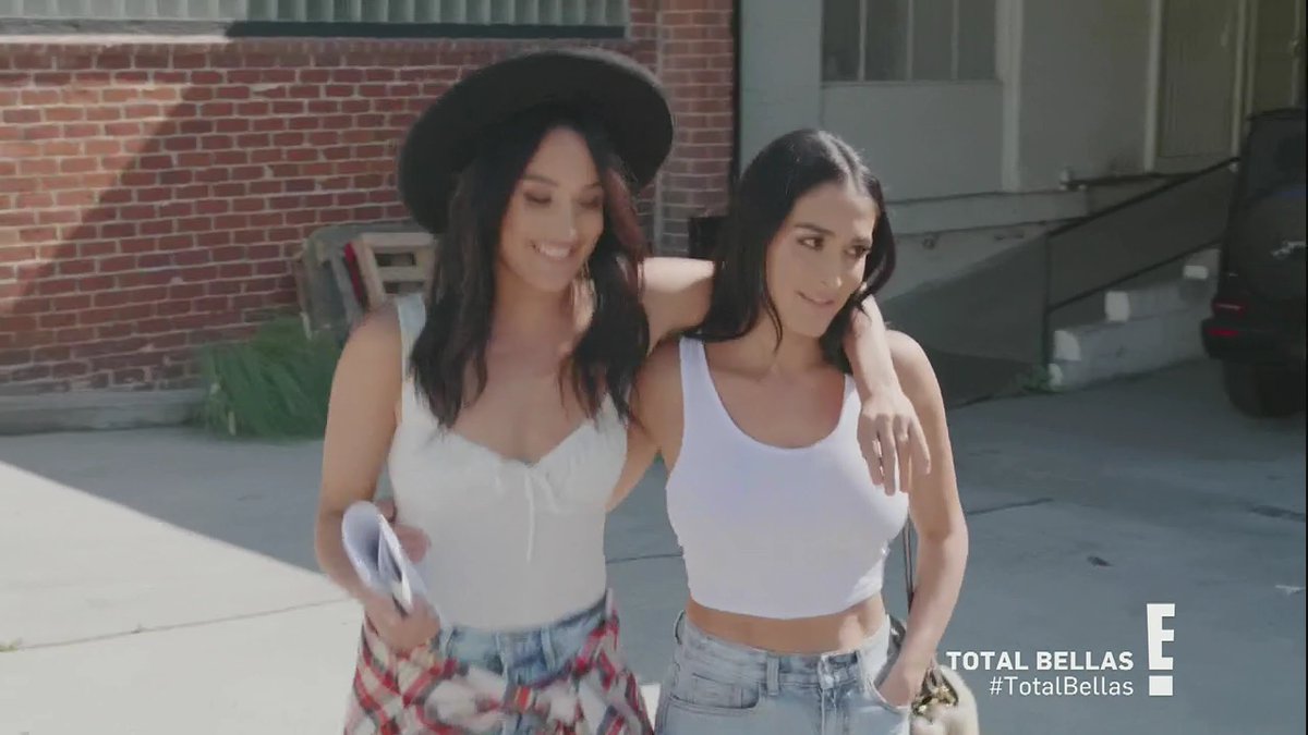 BTwinsCOM's tweet photo. Total Bellas > Season 5 > Episode Captures > Episode #6 (Salsa Caliente) - https://t.co/yKHWptaJSs https://t.co/rL5Q1ubgbf
