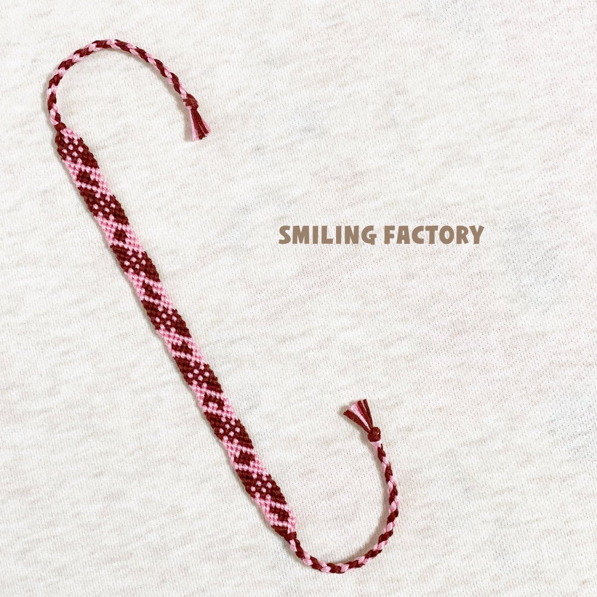 Uzivatel Yaaya Smilingfactory Na Twitteru ミサンガであそぼう リクエスト 吹奏楽部 のみんなで身につけられるミサンガ 楽譜 をイメージしてます ミサンガ Friendshipbracelet ハンドメイド Handmade 吹奏楽 部活 音楽 音符 音楽記号 お