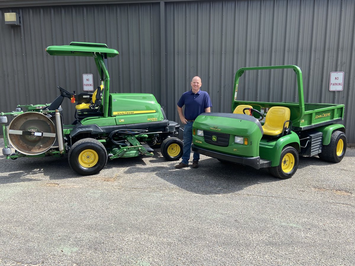 brounsaville18's tweet photo. ⁦Thanks ⁦@BAbigdaddy⁩ for continued support of ⁦@BeardEquip⁩ and ⁦@JohnDeere⁩ with purchase of great preowned equipment.  #GoGreen https://t.co/DmUoN3NxRw
