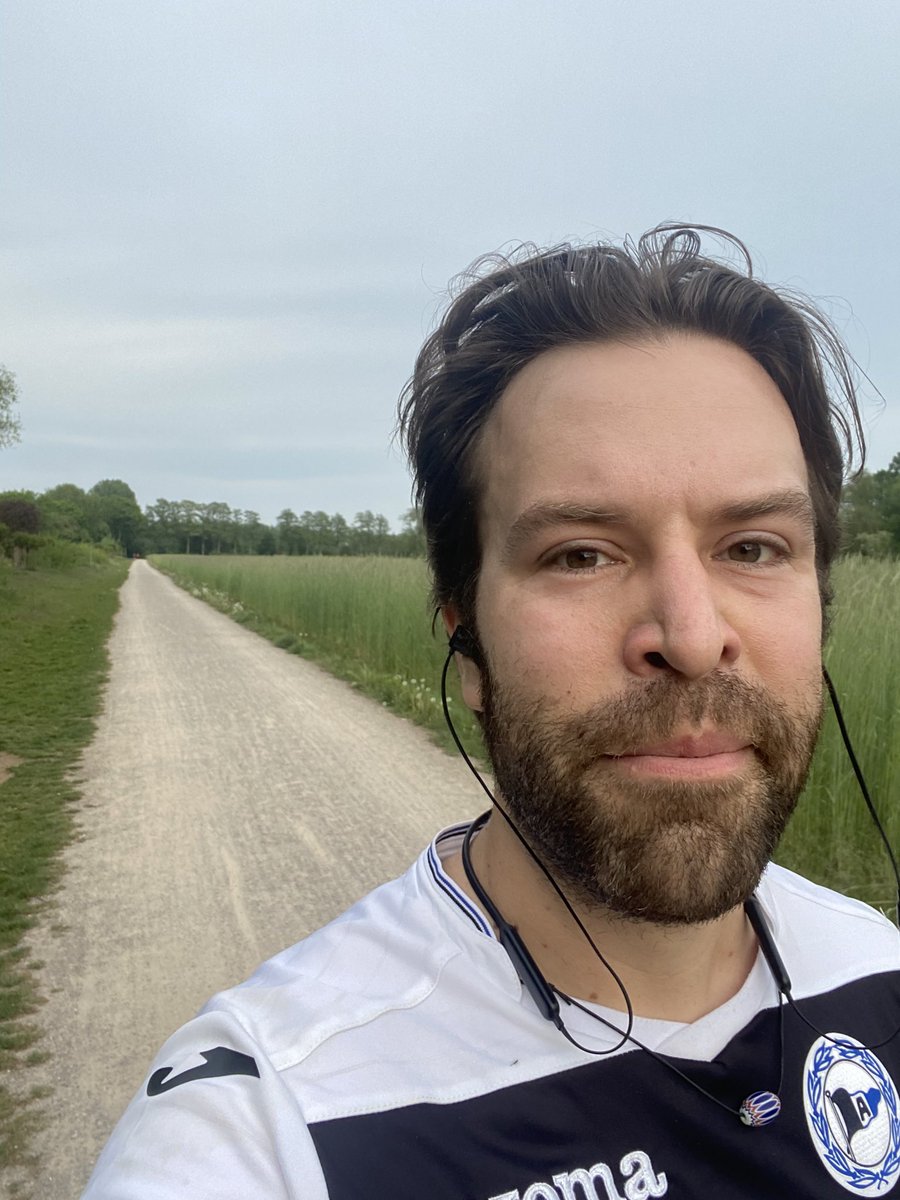ross_dra's tweet photo. 12k run on the Dalke trail before sundown! Supreme weather today, and I hope tomorrow too. #teamzc #SupportStrassenkinderBerlin https://t.co/DvWX2rgbZo