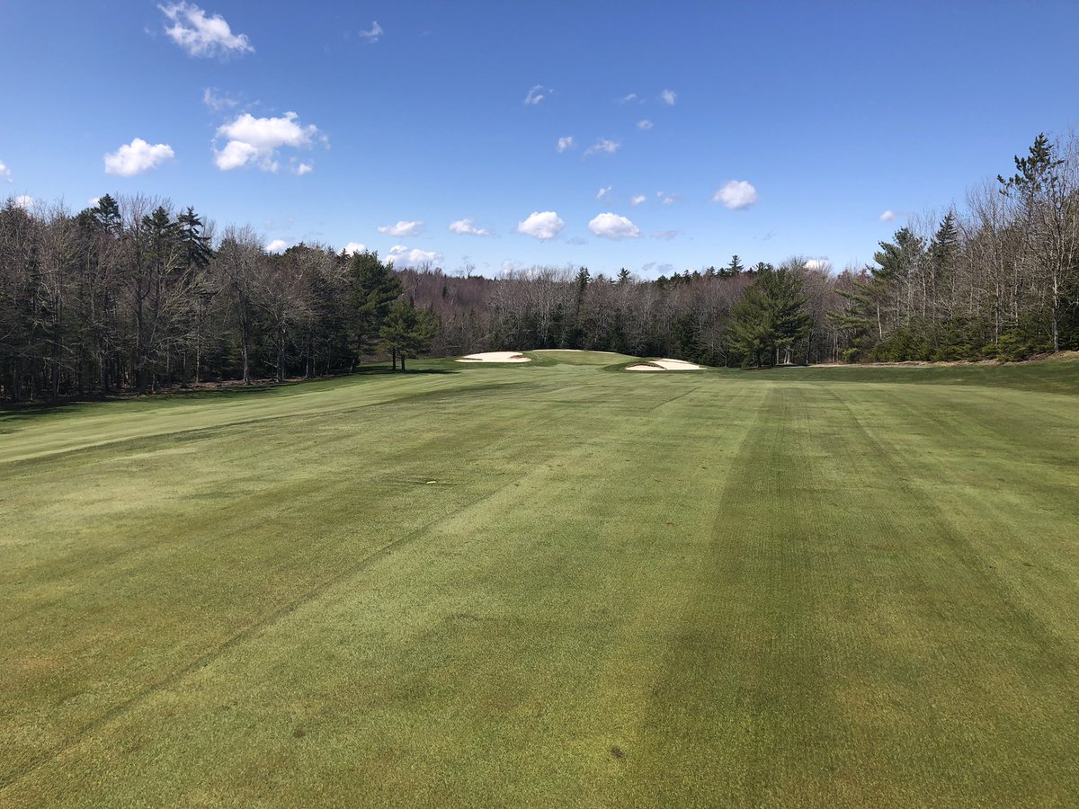 AshburnGolfClub's tweet photo. Beautiful afternoon at the New Course. Looking forward to seeing our members on the courses soon. #golf https://t.co/LT0ZEsSw6A