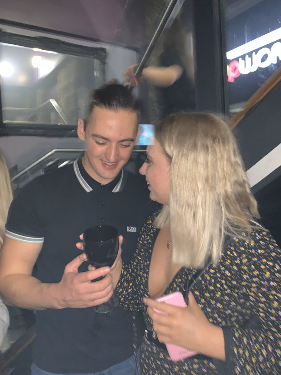 Ceirran_Knight's tweet photo. @ellie_sloway happy birthday darling❤️ love you long time🛫 mon the Dubrovnik xx https://t.co/ZgIXwrjN3R