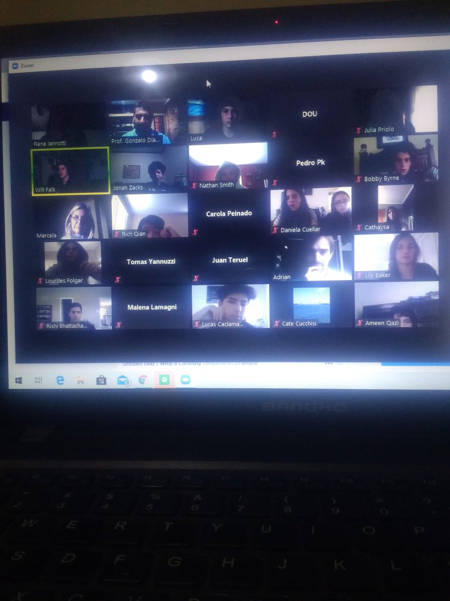 gondiaz's tweet photo. Thanks @MattMurrie #curiositybasedlearning for helping me share a great time with @IannottiRene and her students and other teachers and students from #jalisco #mardelplata talking about #education in #COVID__19 #quarentine times https://t.co/7vhXIlqVqk