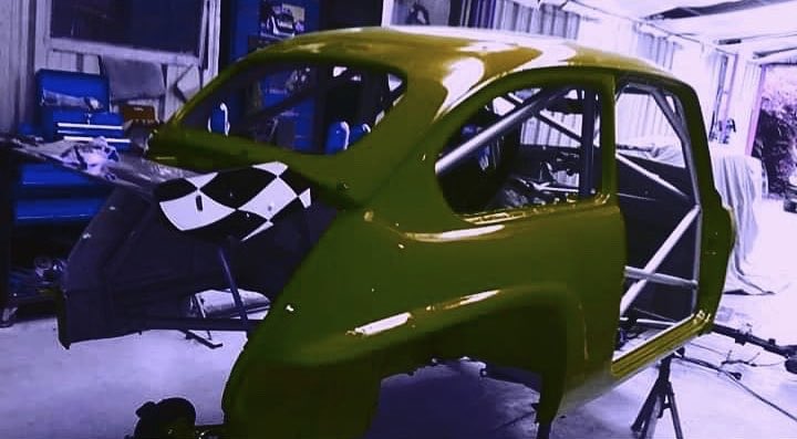 ALMAPRENSA's tweet photo. 🔩 Trabajos de pintura para el Fiat 600 de Rodrigo Gerstner antes y después...veremos qué nuevo color tendrá el TC 1100 del piloto de Ingeniero Maschwitz. ✨ #TC1100 #ALMA https://t.co/yvEmVjLsgh