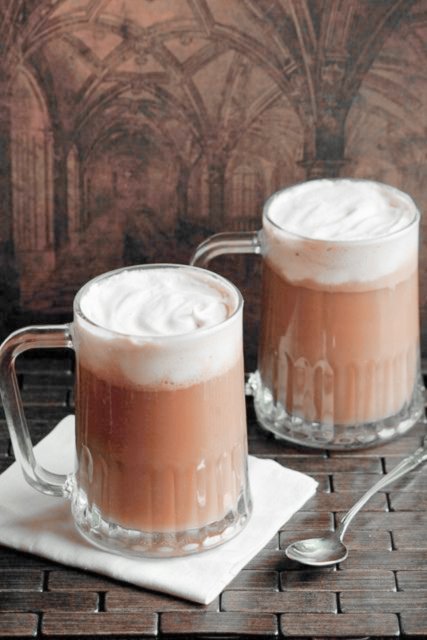 battucafe's tweet photo. ㅤㅤ
ㅤㅤㅤㅤ；menú de
          ㅤㅤt a t s u o 
ㅤㅤ
1. Bonjour chocolat = Crêpes de cacao con sirope de chocolate negro y trazas chocolate blanco en la superficie. 
2. Butter beer = bebida de lala saga de Harry Potter hecha a base de caramelo, mantequilla y helado de vainilla+ https://t.co/2EU4zmm4mX