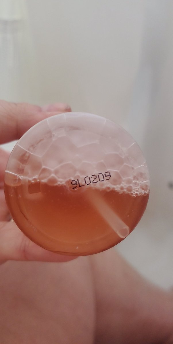 ShaniaHoerner2's tweet photo. @KylieJenner why is my face wash BROWN?! Its not old and definitely not cheap. I bought it cuz I love you but now I'm breaking out WORSE than I was before buying it! 🥴😷😩 #KylieJenner #kyliejennerfacewash #kylieskin #WTF https://t.co/4HcowiENTC