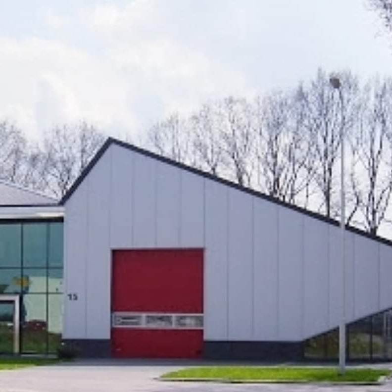 Vanaf 15 mei zijn wij bereikbaar op onze nieuwe locatie De Grift 15 in Nieuwleusen. De verhuizing is in volle gang. hzreiniging.nl