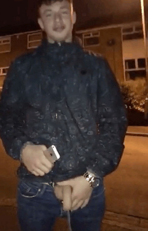 Str8_Boys's tweet photo. Love a fucking dirty straight chav lad haha https://t.co/L4P4dIg6Bc