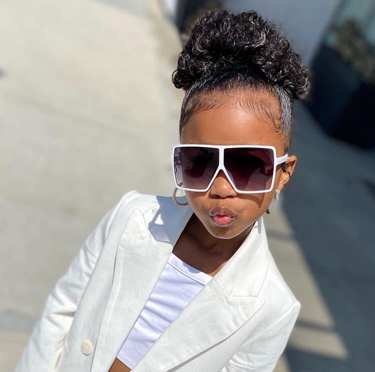AuthorJoeNBrown's tweet photo. #Children are always the BEST Inspiration when you need some motivation. COOL 😎. #Shades🕶 #ShadeIn 🥽 #ChildrensDay #ShadesOfAttraction 👓 #KidLit https://t.co/FHq5OCPGdj