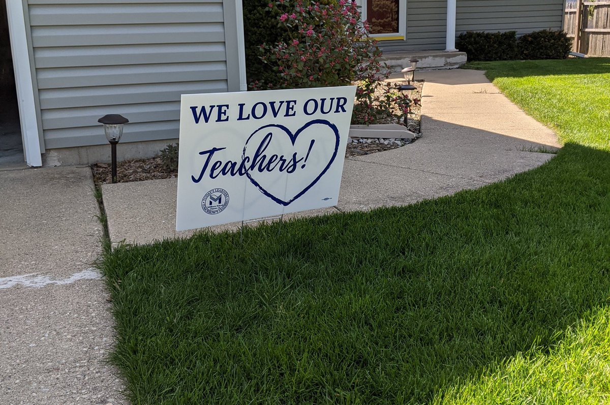 Emily David tweet media