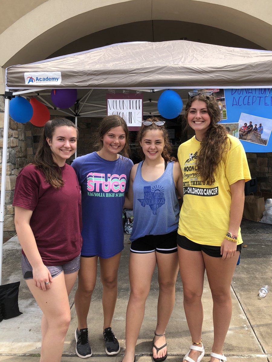 MHSClassof20221's tweet photo. So proud of everyone at the car wash today!!! We were able to successfully raise $9,206 for our friend Carson!! #CarsonWeLoveYou #MHSCO22 #GODOGS https://t.co/x6ZUy2Zm3L