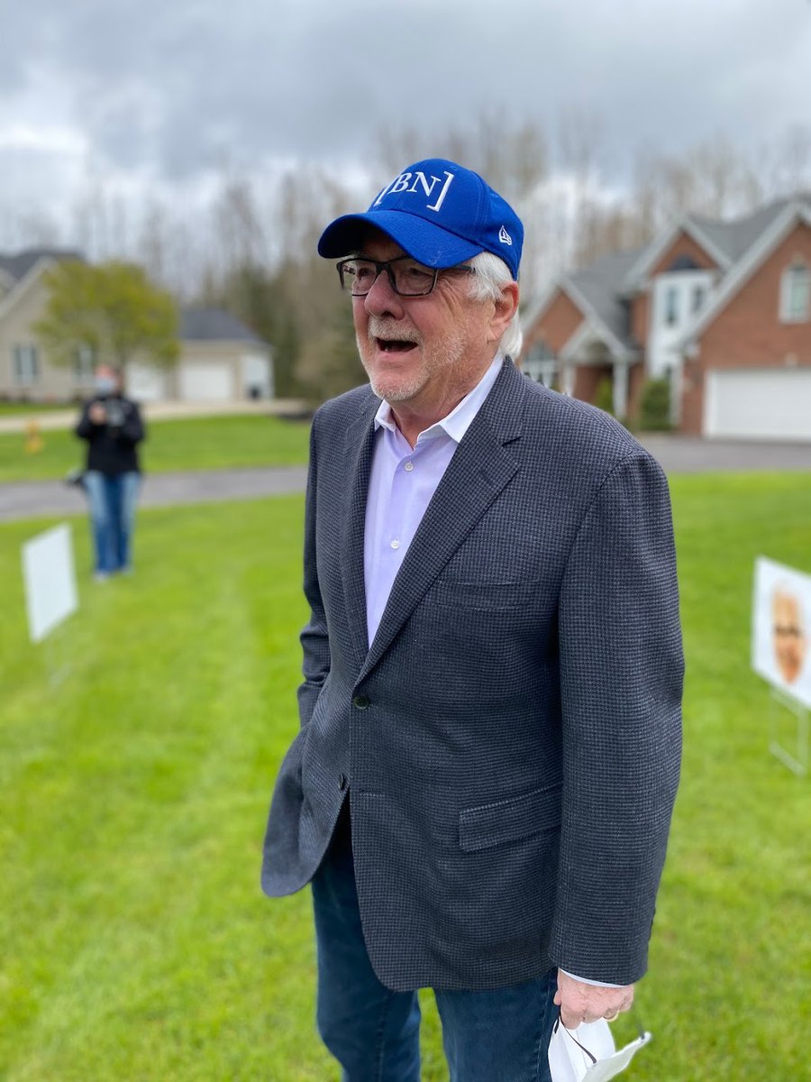 wavescolville's tweet photo. My dad's @TheBuffaloNews family surprised him with a socially-distant retirement party! I've never seen my dad cry like this ever. He truly loves the paper and its people. He will miss the paper, and the paper will miss him. @wcolville https://t.co/gwxZrjyo1Y
