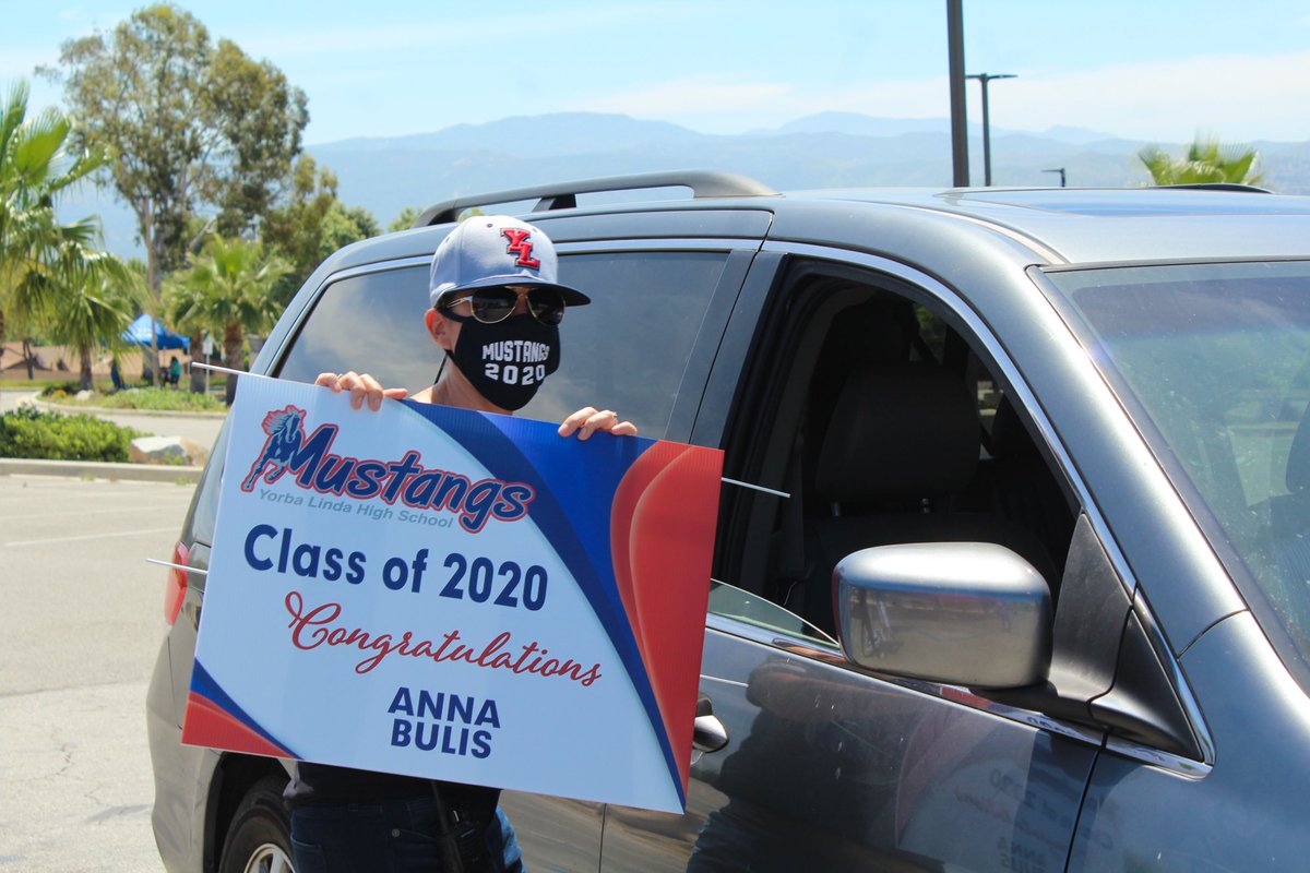 pylusd's tweet photo. .@ylhigh passed out their customized senior yard signs along with Mustang face masks on May 6. 💙🐴❤️

Remember to share pictures of #PYLUSD grads and their yard signs by tagging us &amp; using the hashtag #PYLGRAD2020. https://t.co/wrlq6AWe82