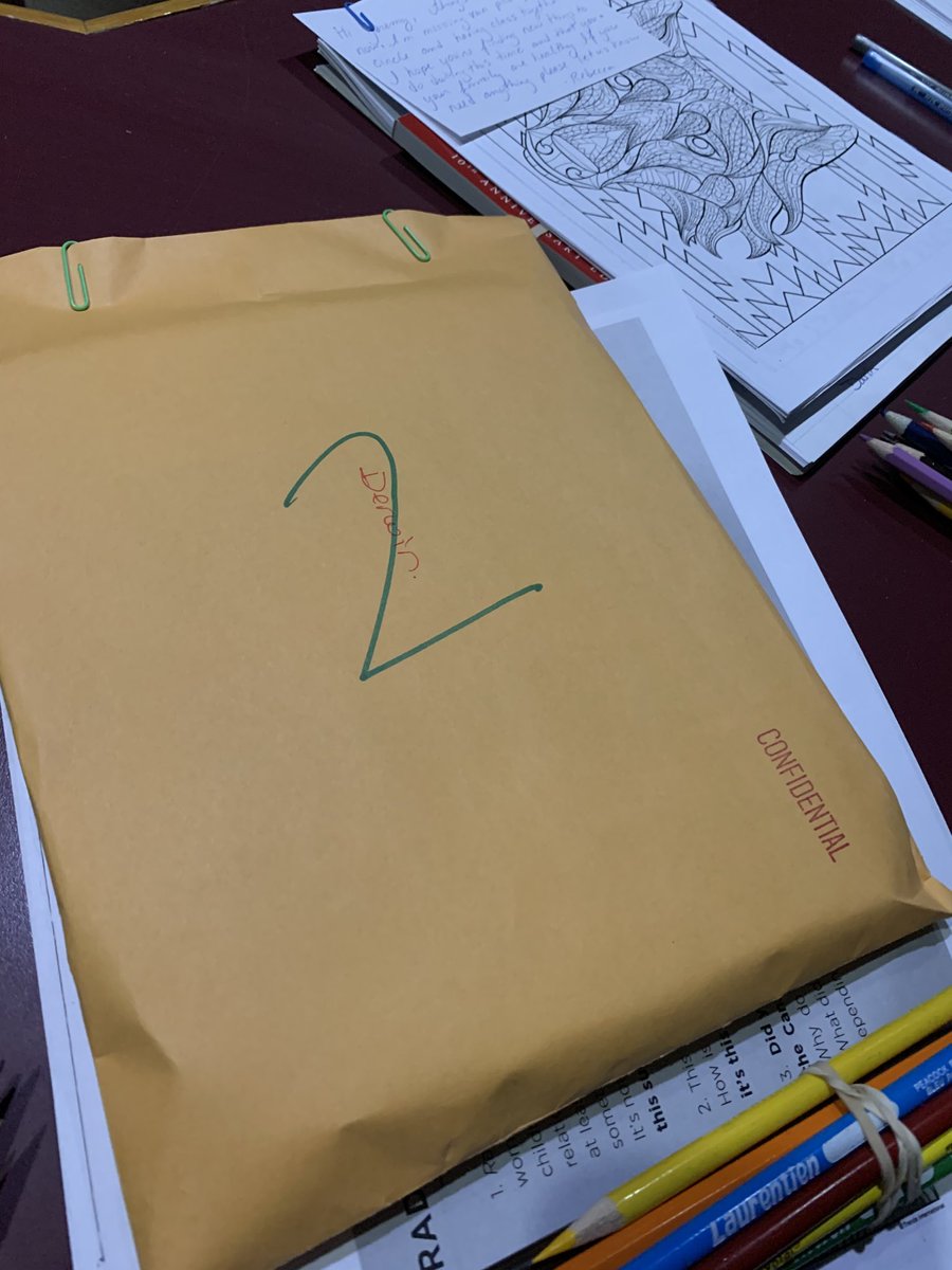 KrisGendall's tweet photo. I’m going to use this envelope. That ok with you ⁦@derwinkitch⁩ https://t.co/pm9cRR2JkQ
