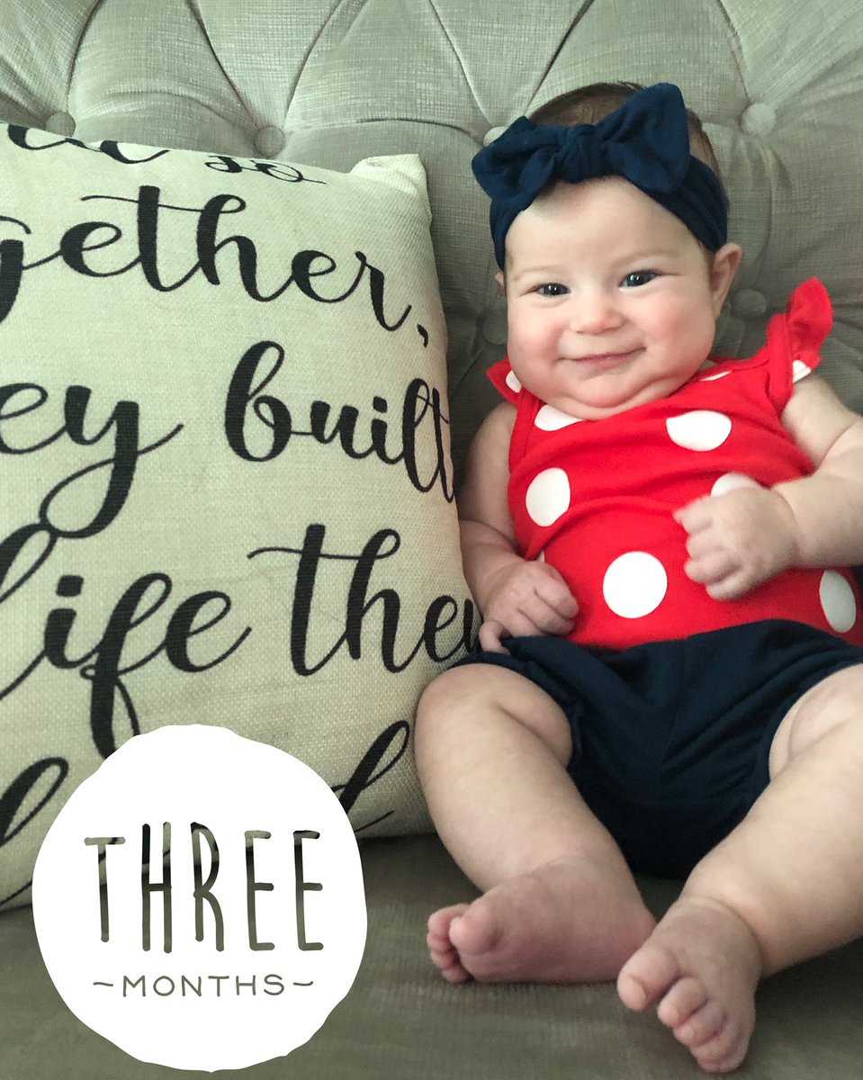 BethanyITC's tweet photo. Faces of Piper at 12 weeks=3 months
#facesfordays #polkadotsandhairbows
#12weeksofquarantine #dressedbyAuntMel @CheathamMelodie https://t.co/1hTOv6PRf9