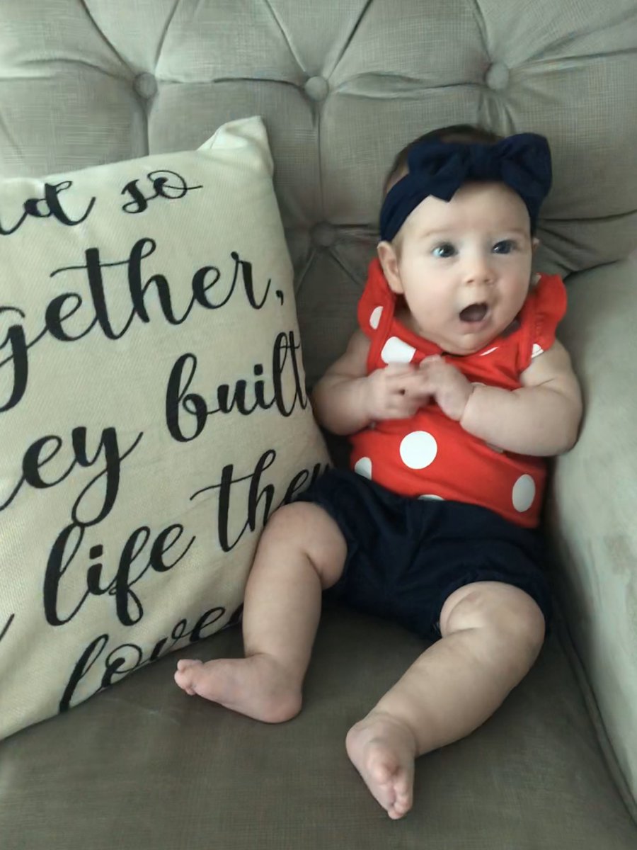 BethanyITC's tweet photo. Faces of Piper at 12 weeks=3 months
#facesfordays #polkadotsandhairbows
#12weeksofquarantine #dressedbyAuntMel @CheathamMelodie https://t.co/1hTOv6PRf9