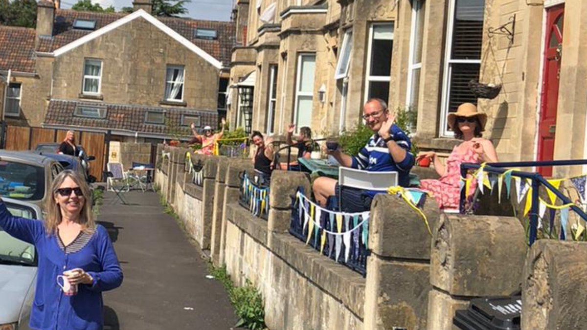 VE day on Bruton Avenue today! So lovely to see everyone one with tea and bunting. A fabulous socially distanced event #bearflat #VEDay75 <a href="/Bearflat/">Bear Flat</a>