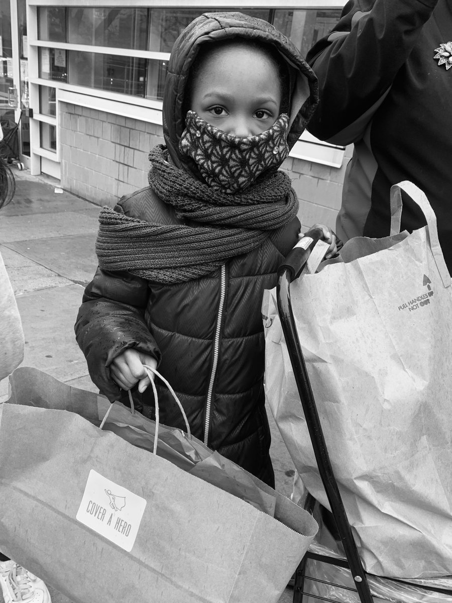 Impact100NYC's tweet photo. Today for #takeactionthursdays we donated bags of groceries, blankets, and sandwiches to the families of the beautiful students at PS 11 with Ms. Gulisano the extraordinary librarian
β£οΈ #impact100nyc #impactfromhome #covidheroes #nycgives #100pbjchallenge #coverahero https://t.co/0GjaMivhXf