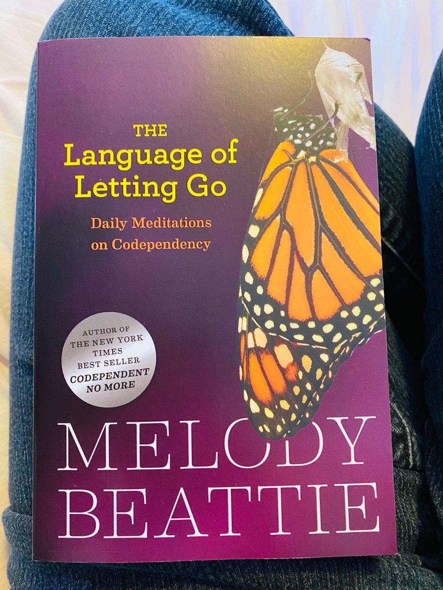 Pretty_Cheese's tweet photo. Bought to support my friends at @cptsdfoundation and also as a daily reminder to look out for myself. Thank you, #CPTSDFoundation 🥰👏🏻💛 #CPTSD #complexposttraumaticstressdisorder https://t.co/sJkj0cf5oq