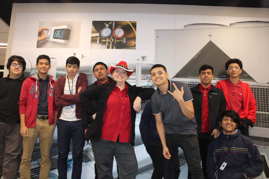 JLBurns1's tweet image. #funfriday #missingstudents @BlansonCTEHS #blansonbold