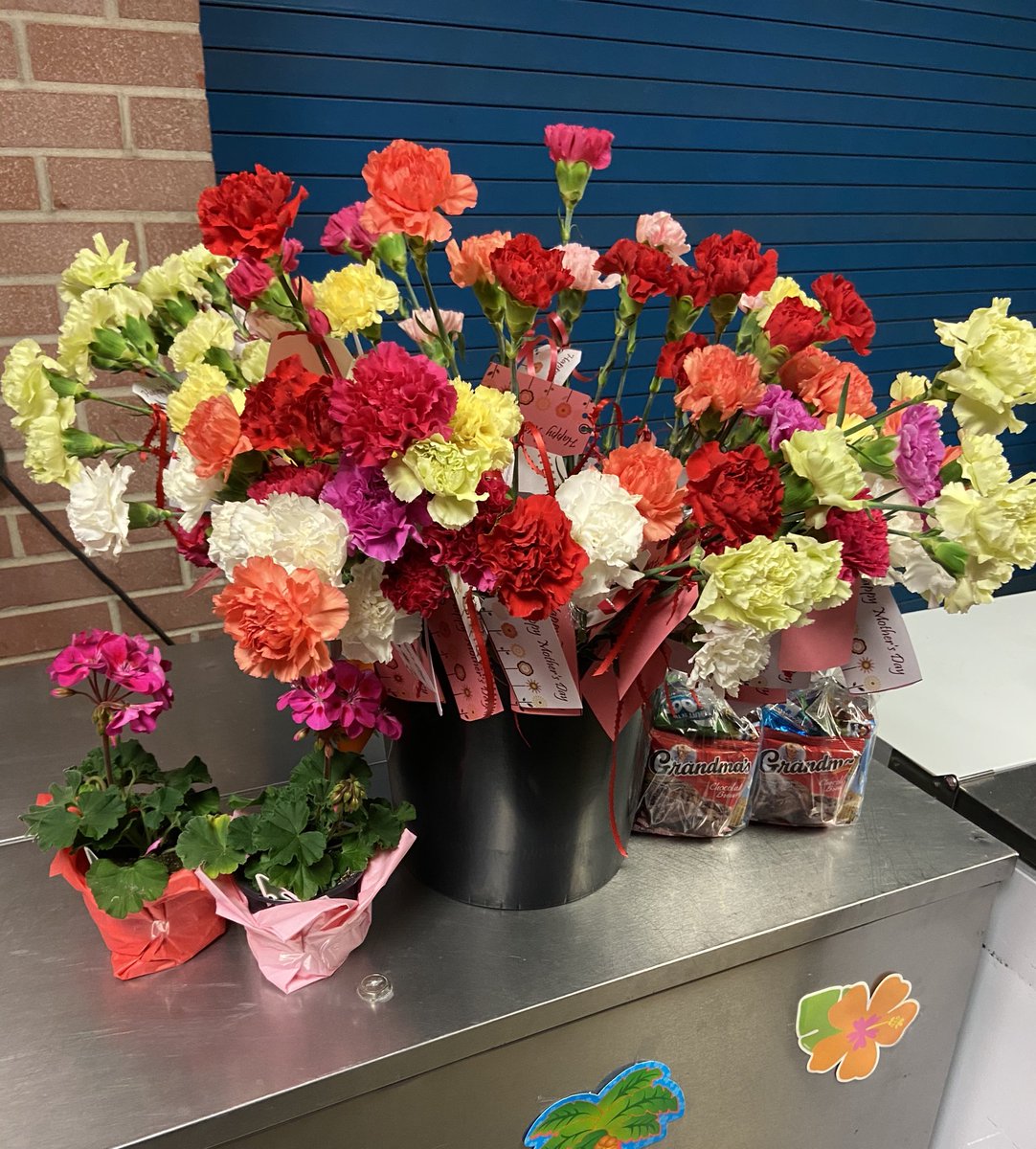 Erin (@bandi_erin) on Twitter photo Happy Mother’s Day to all our moms. Just a small token of love to thank you for brightening our day at lunchtime. ❤️<a href="/TNG_JanetC/">Janet Connors</a> <a href="/canon_mac/">Canon-McMillan School District</a> <a href="/TNG_Corporate/">The Nutrition Group</a> Happy Mother’s Day to all our moms. Just a small token of love to thank you for brightening our day at lunchtime. ❤️<a href="/TNG_JanetC/">Janet Connors</a> <a href="/canon_mac/">Canon-McMillan School District</a> <a href="/TNG_Corporate/">The Nutrition Group</a>