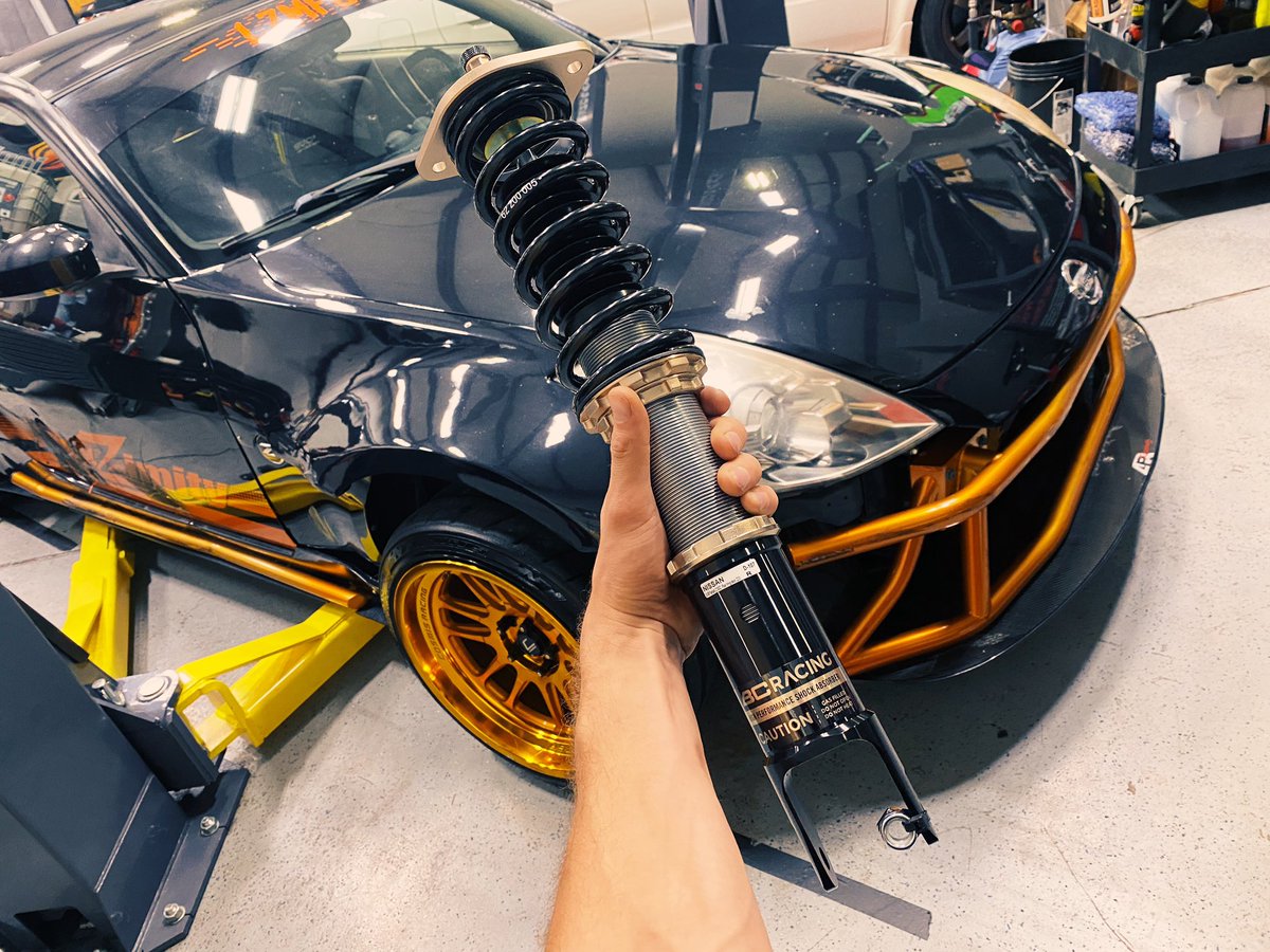 BCRacingNA's tweet photo. @adam_lz’s weapon of choice... Our #DSseries custom coilovers, tailored to his specifications. Tag a friend who could use a set for themselves! • #bcracingna #bcracing #customcoilovers #coilovers #go4gold #350z #Z33 https://t.co/9rrzY8Ziu0
