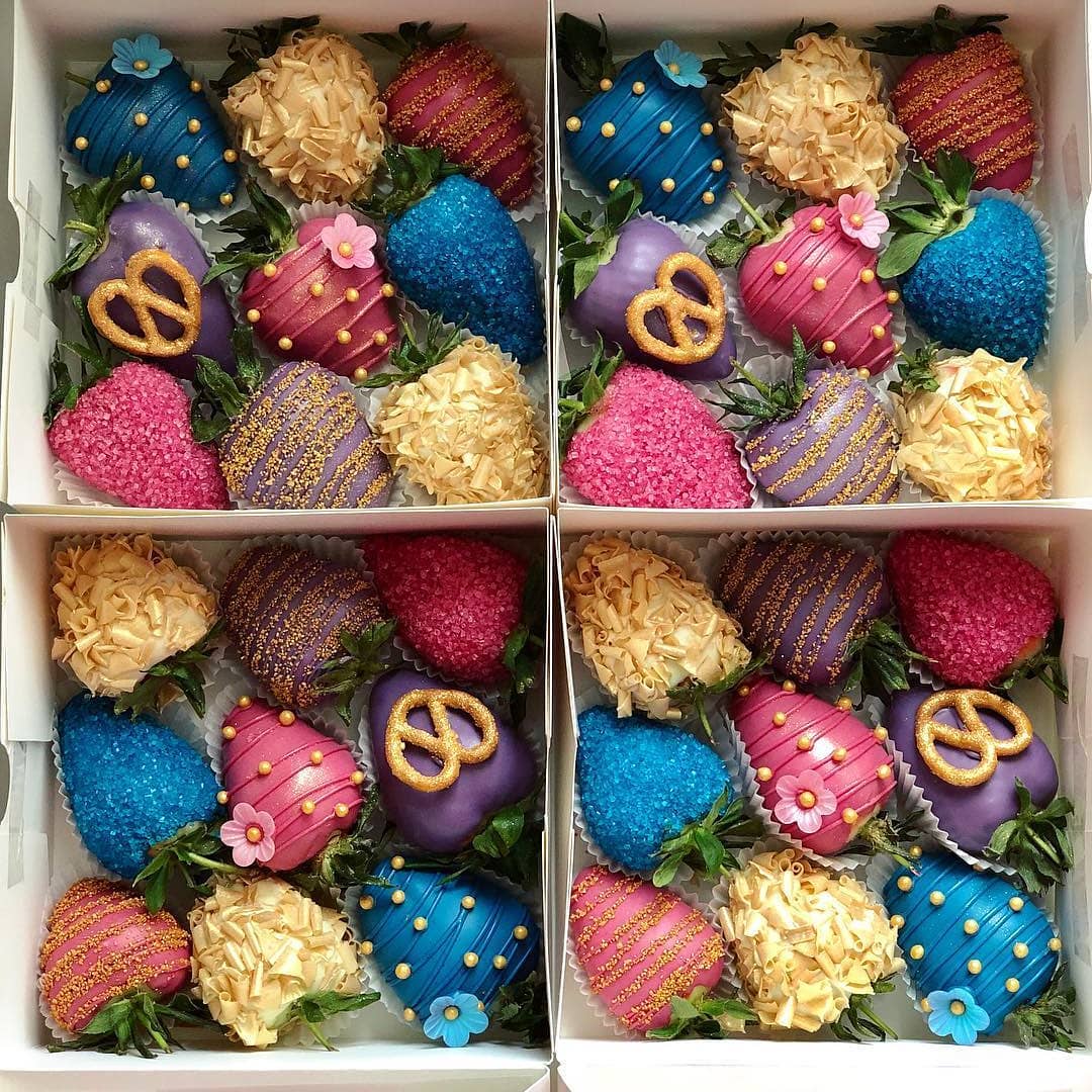 iwowofficial's tweet photo. Do you like strawberries? 🍓
@thebakeninja 
·
·
·
#iwowofficial #iwow  #indianwedding #weddings  #uniqueweddings   #weddinginspiration #love #internationalevents #sealedthedeal #weddingideas #weddingblogger  #luxurywedding #weddingdetail #weddingsonpoint #strawberry #thebakeninja https://t.co/UQkb1Mnoi0