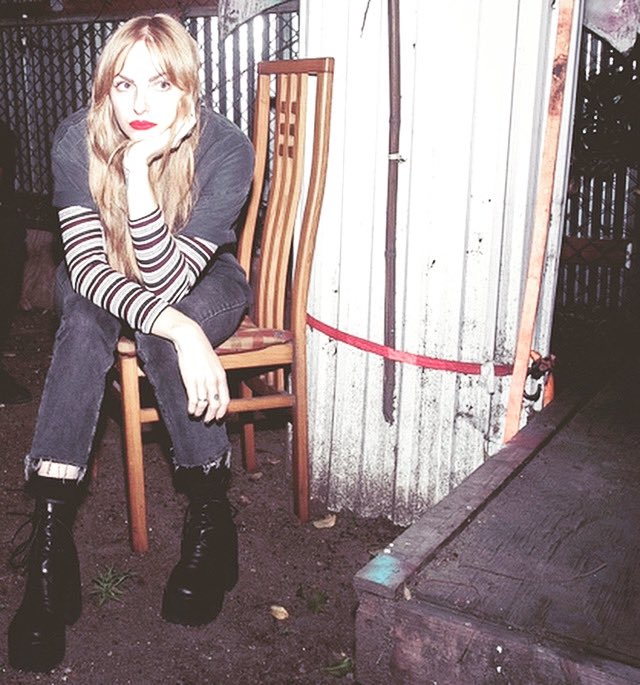 Sad girl solo set tonight🚶🏼‍♀️for the live stream show w/ <a href="/taleenkali/">TALEEN KALI 👁🌹👁</a> &amp; <a href="/NightDreamer/">Night Dreamer</a> 🌈 Starts at 7pm PST, I play at 7:30 sharp and I’m only doing 5 songs so don’t be late 🙃🙃🙃 DM for show link + password to get in 😛