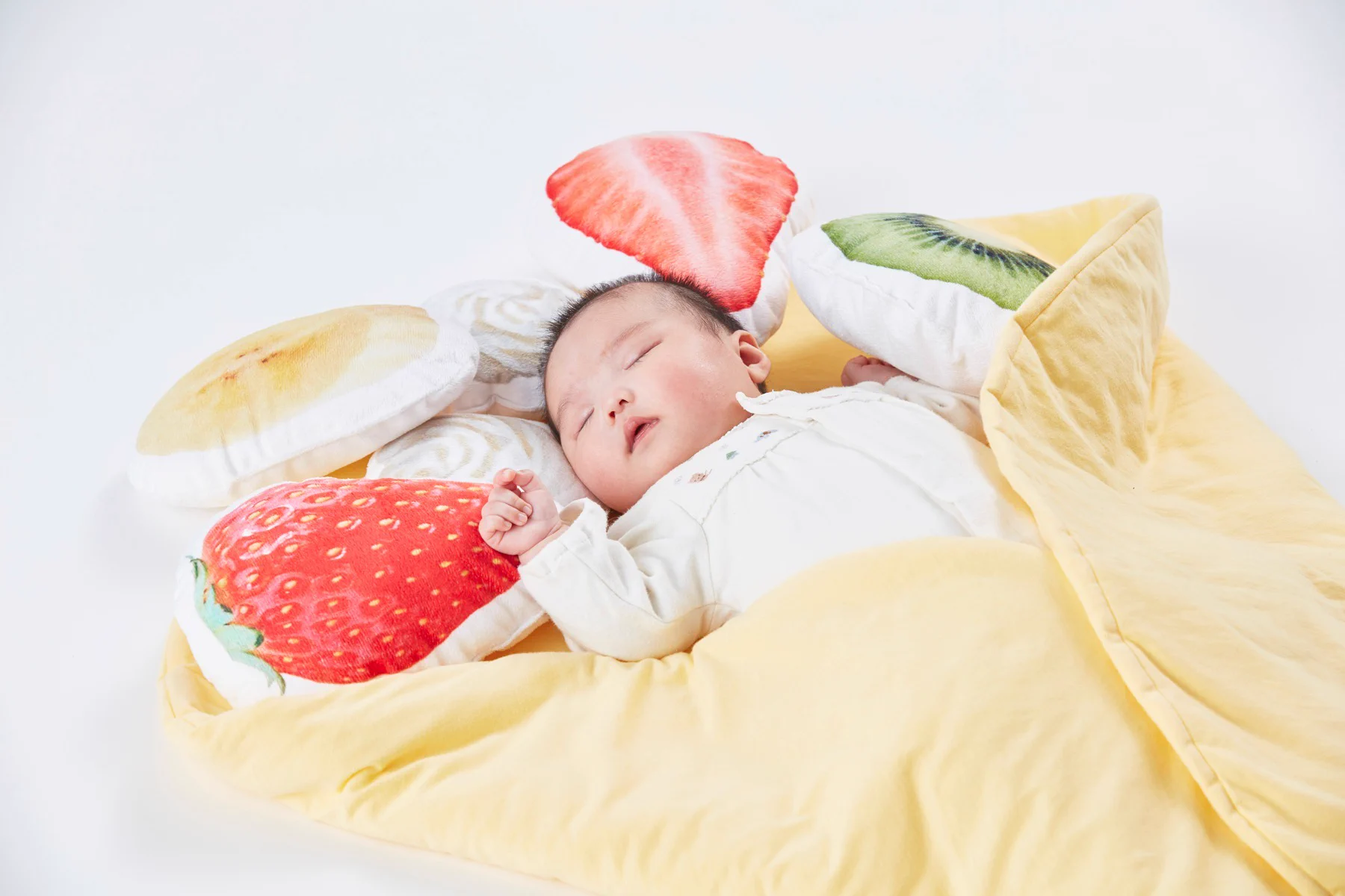 出産祝いに最適⁉超カワイイ温かそうなクレープのおくるみセット‼