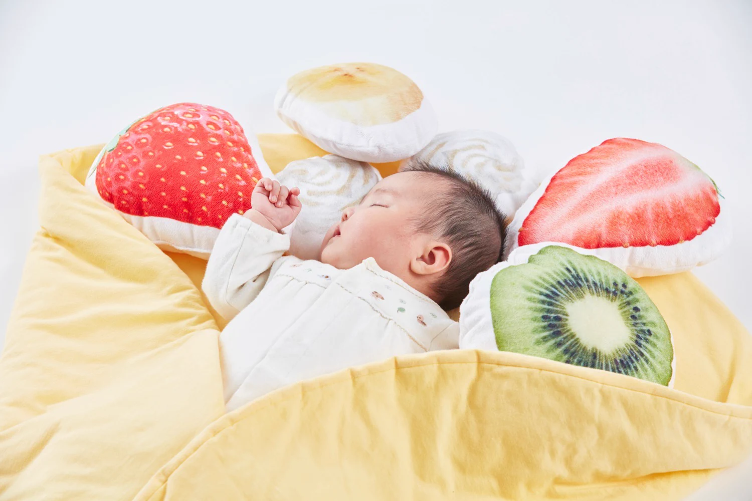 出産祝いに最適⁉超カワイイ温かそうなクレープのおくるみセット‼