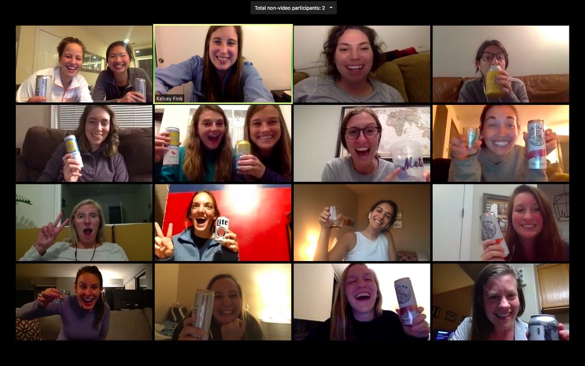 fightingfetuses's tweet photo. Tomb reunion + Beyoncé power hour = Wom is love 💛 https://t.co/VX41TstLr1