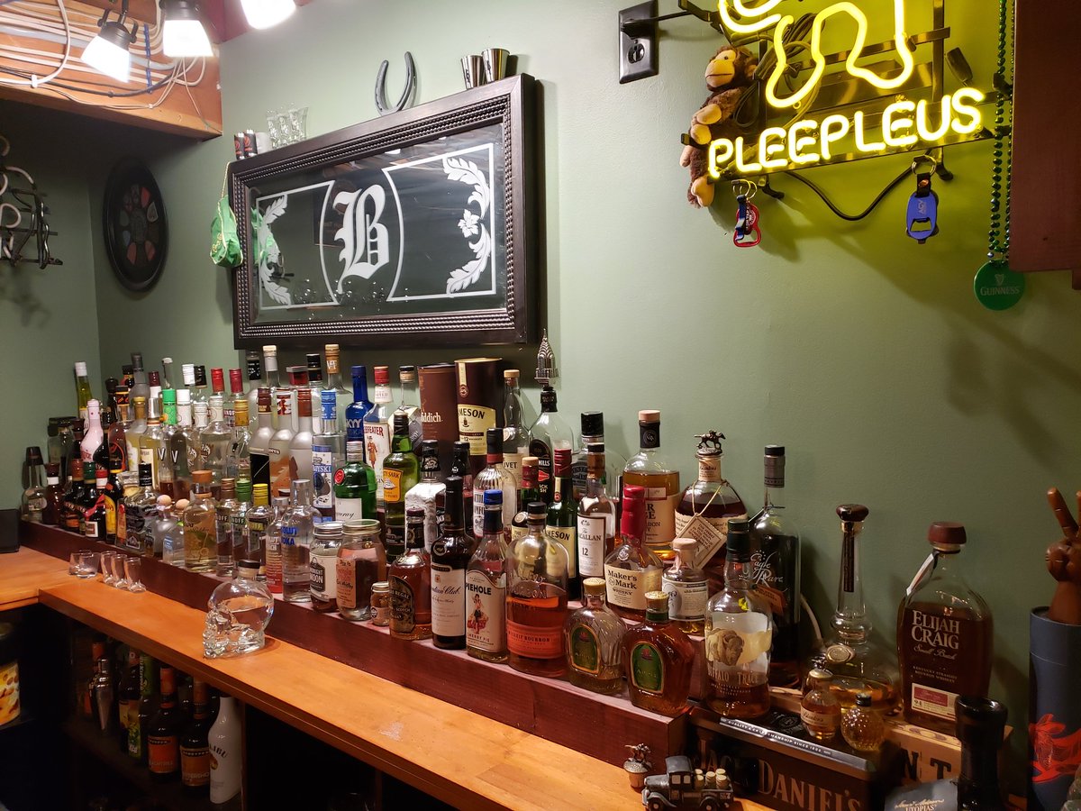 BelcherBar1's tweet photo. Just finished cleaning and reorganizing the Belcher Bar. Bonus shot of @Pleepleus up top. https://t.co/3DJndTcyjj