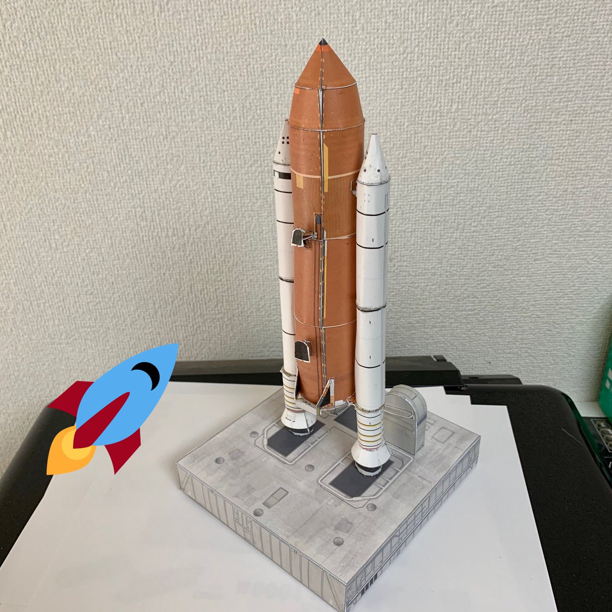 スペースシャトル エンデバー等のピンバッジ＆メダル 9点まとめ売り EXi4Cn7U4AAGQm8.jpg