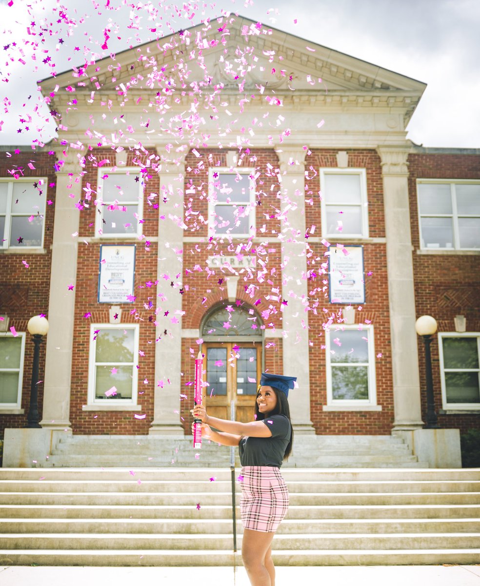 _tbross's tweet photo. UNCG ALUMNA 🍾 https://t.co/egfcnJLN3F