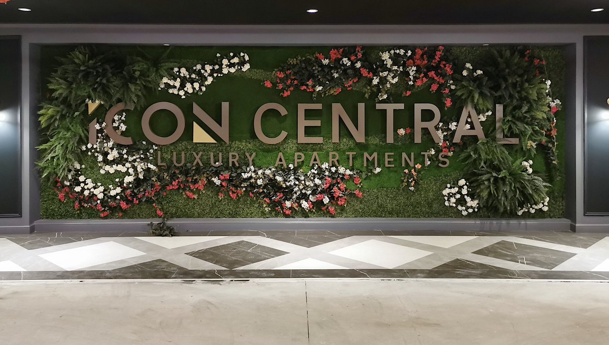 Paramountce's tweet photo. Beautiful luxury apartments located in Tampa “Icon Central” By The Related Group  was built next to an Old Bank with a beautiful old steel Vault! ✨  Built by: Moss &amp; Associates (Construction) 

PCE performed: Waterproofing below and above grade, windows, railings and roofing https://t.co/GI0p2NEasb