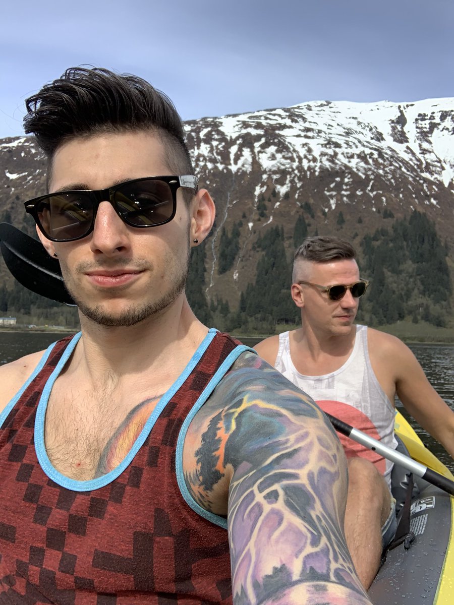 codymoorewx's tweet photo. Kayaking in Gastineau Channel #alaskansummer #akwx https://t.co/7arSzXEpVX