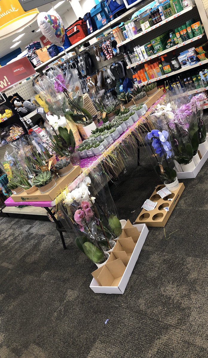 A little before and after action(mid-day) at your District Heights CVS! Don’t wait until the last minute, because we are selling out fast! #mothersday2020 #CVSHealth <a href="/TerrellPharmD/">Terrell Jefferson</a>