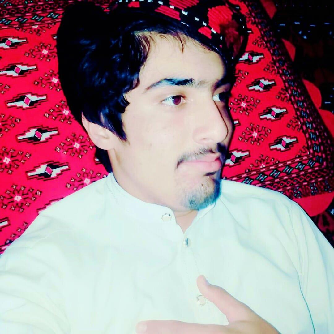 SalihzaiDr's tweet photo. Akhtara ma raza ghorbat dai dalta😢
@AshnaSamander https://t.co/XYaKqi9MiE